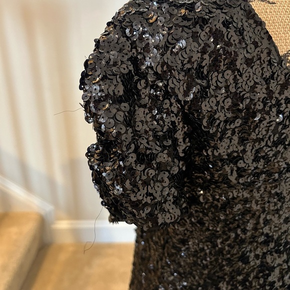 Ana-Kaci dress - Picture 6 of 9